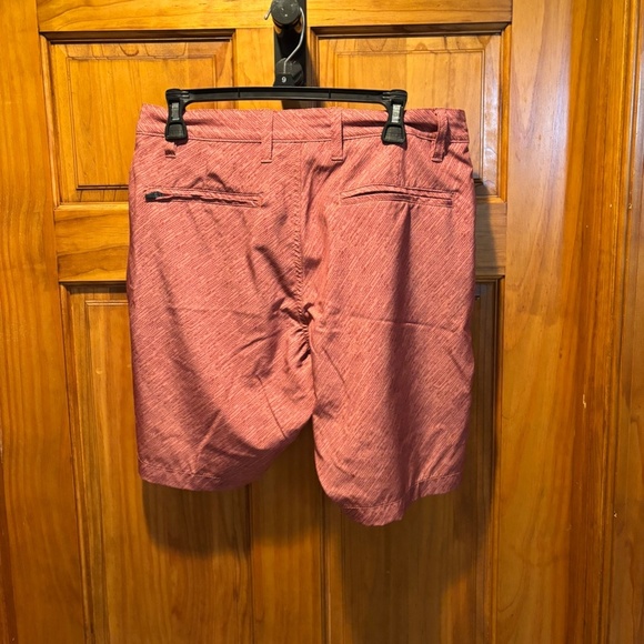 VTG 1946 Men's Performance Shorts in Orange Size 33 - Picture 3 of 7